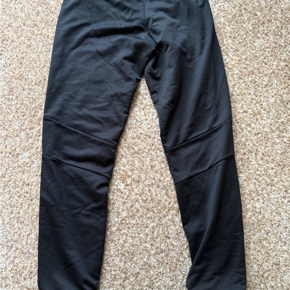 Adidas Men’s joggers, heavyweight, zipper front pockets, Drawstring Waist. Sz sm - Picture 2 of 6